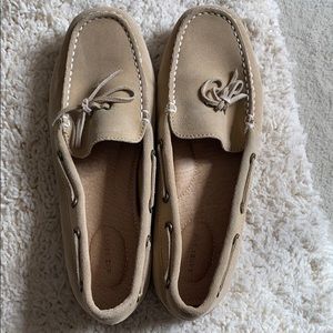 Lands End moccasin shoes. 9.